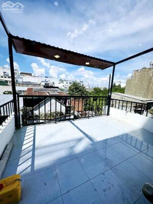 Nhỉnh 4 - Hẻm thông 4m Lê Đình Cẩn - Hướng Bắc - SHR