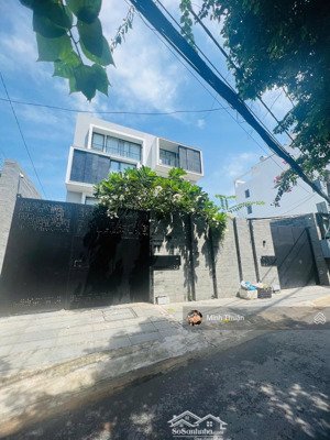 chỉ ~164tr/m2! bán đất tặng nhà mặt tiền 4 tầng - full nt - 245m2 - xd: hầm 6 tầng - giá chỉ 40 tỷ