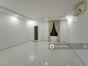 - bán nhà 3,5 tầng kđt phước long b có sổ sẵn hđ thuê lh : 