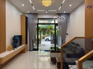 bán nhà liền kề tại nơ trang long đà nẵng diện tích 90m2 3 tầng mặt tiền 4.5m giá 10.6 tỷ