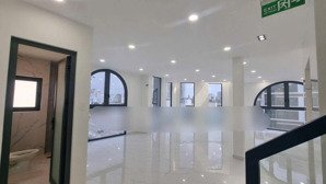 duy nhất 42 tỷ ! toà nhà 7 tầng 2 mt trần hưng đạo, calmette, ngang 8 mét, hđt 100tr/ tháng