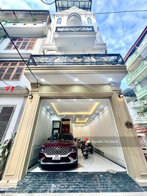 siêu phẩm phân lô quân đội-oto vào nhà-nhà thiết kế nổi tiếng châu âu-nội thất tiền tỉ-thang máy