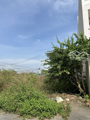 duy nhất 1 lô đất sạch - ngay sát vinhomes - giá hời
chủ cần tiền bán gấp lô đất phân lô tại l