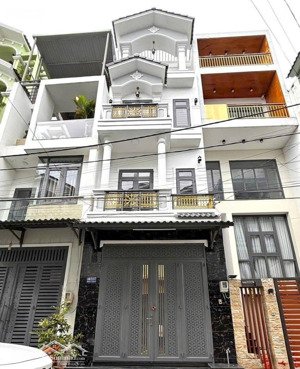 bán gấp nhà cho thuê 25tr, đường nguyễn trãi-quận 5 diện tích 63,2m2 gần tiểu học bàu cát giá 4tỷ2