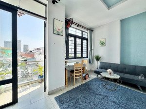 siêu phẩm 1 phòng ngủ + 1 phòng khách có ban công siêu rộng ngay điện biên phủ - được nuôi pet