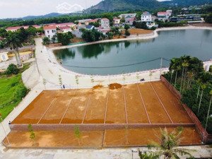 cần bán gấp lô đất view hồ sinh thái giá 28tr/m2 gần metro.lh: 