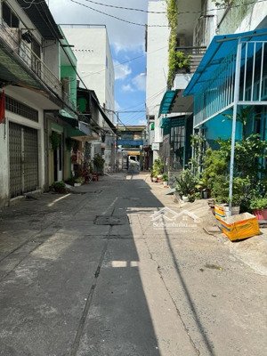 nhà 4 tầng phú thọ hoà - tân phú ( 6.1m x 13) vừa ở vừa cho thuê rất đẹp