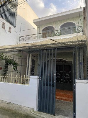 bán nhà gác lửng hẻm cao văn bé, gần bãi tắm biển hòn chồng, giá chỉ 3,4 tỷ