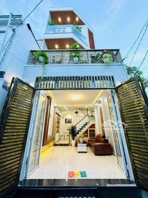 chính chủ gửi bán nhà hiệp bình, gần cầu gò dưa - 100m2, đã có sổ, hđ thuê còn 5 tháng, bao check.