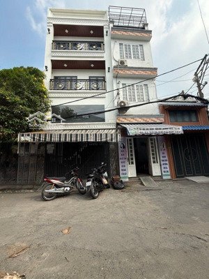 nhà 2 mặt hẻm phan văn trị đối diện cityland hẻm xe hơi quay đầu giá 8,6 tỷ