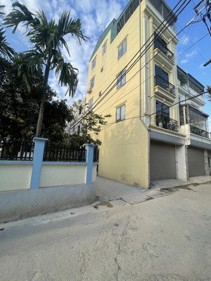 tài chính hơn 3 tỷ duy nhất căn gần ql6 nhà xây mới 5tx30m2, rẻ nhất biên giang hà đông giá 3,45 ty