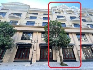 liền kề khu đóng, hoàn thiện 5 tầng đầy đủ nội thất giá 10.1 tỷ