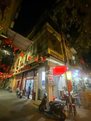 bán đất tặng nhà 4 tầng phố cảm hội, hai bà trưng , lô góc ô tô tải vào đất 62m mt 10.3m 33.x tỏi.