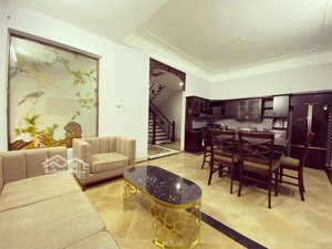 bán nhà phố võng thị 14 tỷ 70m mặt tiền 7m 3 thoáng gần hồ tây full nội thất