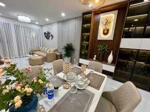bán ch sky garden pmh q7. căn góc 114m2 full nội thất có sân vườn. giá tốt 9.6 tỷ. lh: 