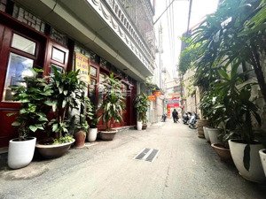 bán nhà yên lãng, ngõ thông, gần phố dt 36m2 x 5 tầng, mt 3,8m, giá 6.85 tỷ