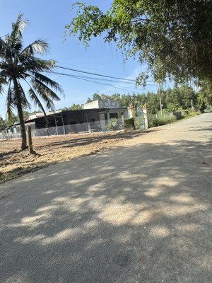 đất đại phước - phú đông cũ, 329m có 200m thổ cư, đường nhựa 7m, cách phà 5,5km - giá 15tr/m