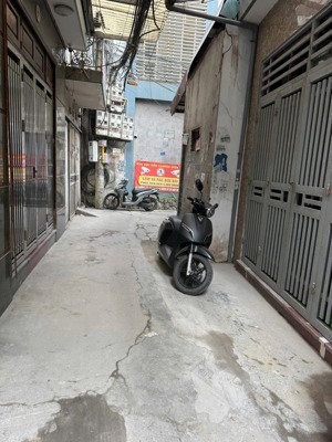 cần bán nhà đường mỹ đình, hà nội. lô góc, xe ba gác đỗ cửa. 8.1 tỷ. sđcc. nhà ngõ 394 5 tầng x 30m