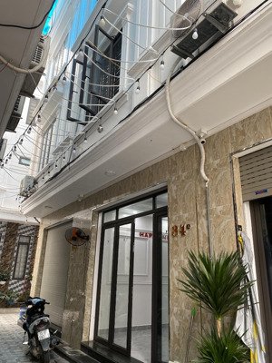 nhà 4 tầng gần như mới ngõ 225 ngô gia tự giáp văn cao chỉ hơn 2 tỷ