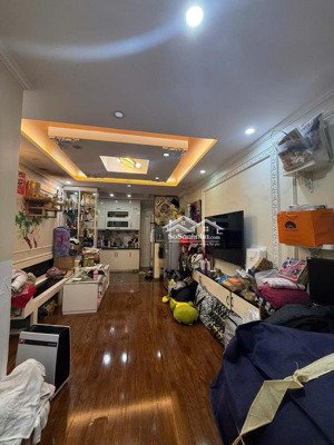 chỉ 6,2 tỷ chung cư ct3 hoàng cầu, đống đa, lô góc, 2 logia 60m2 2pn ở ngay