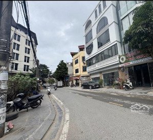 bán đất thạch bàn long biên hà nội diện tích : 82m2 x 5,3m x 32,8 tỷ ôtô kinh doanh vỉa hè...