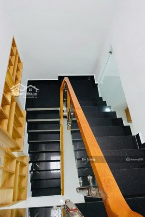 nhà đẹp đường thạnh lộc 15- đường 7m