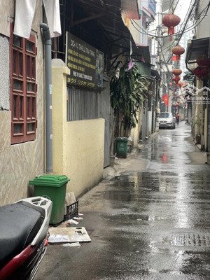 bằng liệt hoàng mai nhà 5 tầng dân xây, cách 3 nhà ra 3 ô tô tránh, sổ vuông đẹp giá chỉ 7.3 tỷ