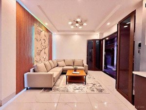 bán nhà xã đàn 29m 4 tầng , ngõ thông, 2 nhà ra oto tránh, gần chợ, công viên : giá 7,5 tỷ