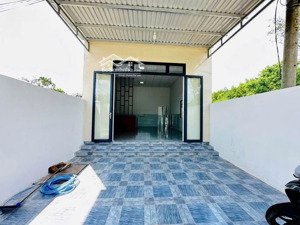 chính chủ bán gấp căn nhà ngay suối lội, tân thông hội, 100m2 sổ hồng riêng, giá chỉ 1.5 tỷ