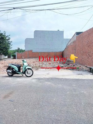 bán đất ngay nguyễn thị rành, 120m2 sổ hồng riêng, đường nhựa tới nhà, gía chỉ 1 tỷ