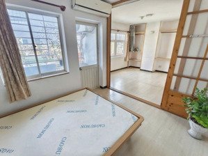 chung cư 100m2 d5 ,d2 đối diện đh ngoại thương ,hutech- view landmark 81 đường
dt 100m2 -3pn- 2wc