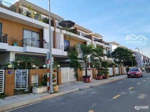 bán bt 18,xx tỷ, 187m2, 4pn, 4wc tại tam phú, thủ đức, hàng hot bao đẹp