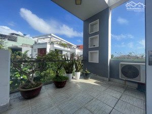 bán gấp nhà nguyến khánh toàn - hải châu 125m2, 4 tầng, mt 5m, vị trí trung tâm, sát phan đăng lưu