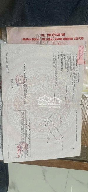 bán 100m2 ngõ thông cách mặt đường 20m. ngõ 3,5m . ngang 5,2. vuông vắn giá hơn 1ty