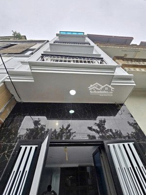 bán nhà cầu giấy hơn 6 tỷ, 33m2, 5 tầng, 3pn, giá rẻ nhất cầu giấy