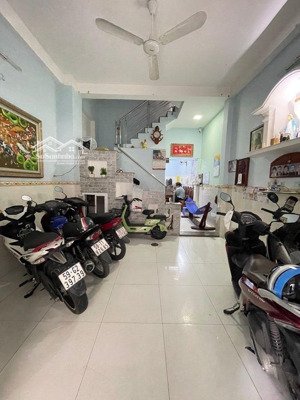 q.8 51m² 4 tầng nhỉnh 6 tỷ 5pn, 6wc gần hẻm xe hơi tạ quang bửu