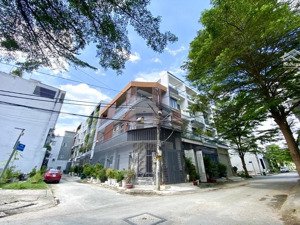 căn góc 2mt đường nhựa 8m, 4.5m x 15m, 3 tầng, 4pn full nt, nhỉnh 6 tỷ