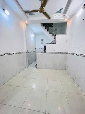q.8 41.8m² nhỉnh 6 tỷ hẻm xe hơi 6m bùi minh trực (bình đông)