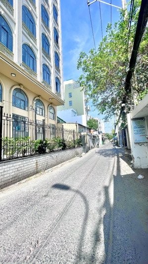 chdv 3 tầng hxh lâm văn bền, 80m2, 35tr/ tháng, giá 10 tỷ