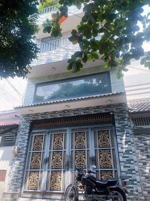 nhà 5 tầng kiên cố, hẻm xe tải thông đường phạm văn đồng, có thể vừa ở vừa kinh doanh, gần bv175.