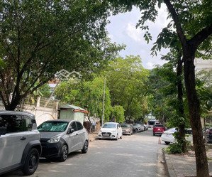 chính chủ bán nhà tây hồ 48m2, 7 tầng, thang máy, sổ vuông - 15,7 tỷ