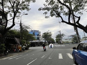 hạ tổng 600 triệu. bán gấp lô lý nhật quang ( 10m5) cách trần hưng đạo 200m, 130 m2 chỉ 9.7 tỷ