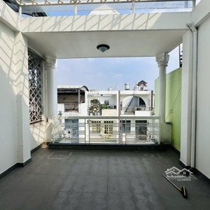 ô tô ngủ nhà 54m2 4 tầng/4pn gần lotte mart chỉ hơn 7x tỷ