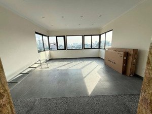 siêu phẩm 7 tầng thang máy - ô tô qua vào nhà - 15m ra mp - hàng xóm ciputra