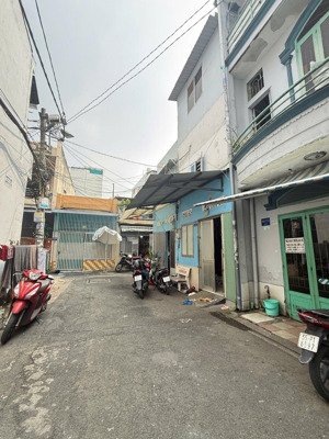 hẻm nhựa 6 m - xe hơi thông nguyễn háo vĩnh 44 m2, 2 tầng chỉ 3,5 tỷ thương lượng