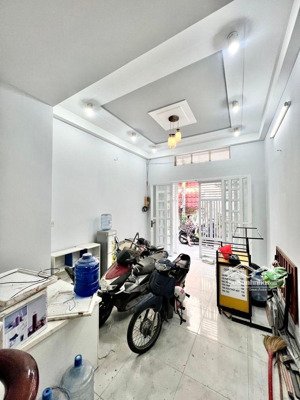 nhà mới ở ngay- đón tết bính ngọ - ô tô đỗ cữa- 3 tầng 50m2 - tân kỳ tân quý- gần aeon mall tân phú