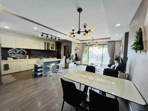 cam kết giá thật. cho thuê chcc gold view 2pn, 2wc, full nt cao cấp giá 25tr