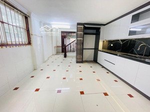 hoa hậu giải phóng hoàng mai oto tránh - kinh doanh - lô góc ba thoáng - sổ vuông nở hậu cực lộc