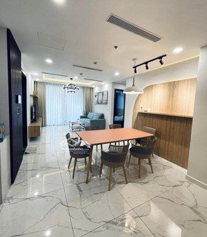 cần cho thuê căn hộ cc asiana capella quận 6. dt 70m2 2pn - 2wc. giá 10tr/th lh: tài)