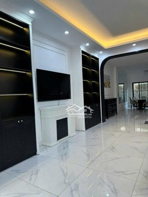 bán nhà thụy khuê 40m2, 5 tầng, mặt tiền 4m, cách phố 40m, gần hồ tây ở ngay
